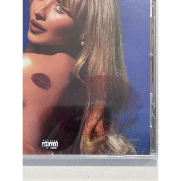 Sabrina Carpenter KISS On Front Short N’ Sweet Signed Photo And Signed Card - #2 - Picture 7 of 8